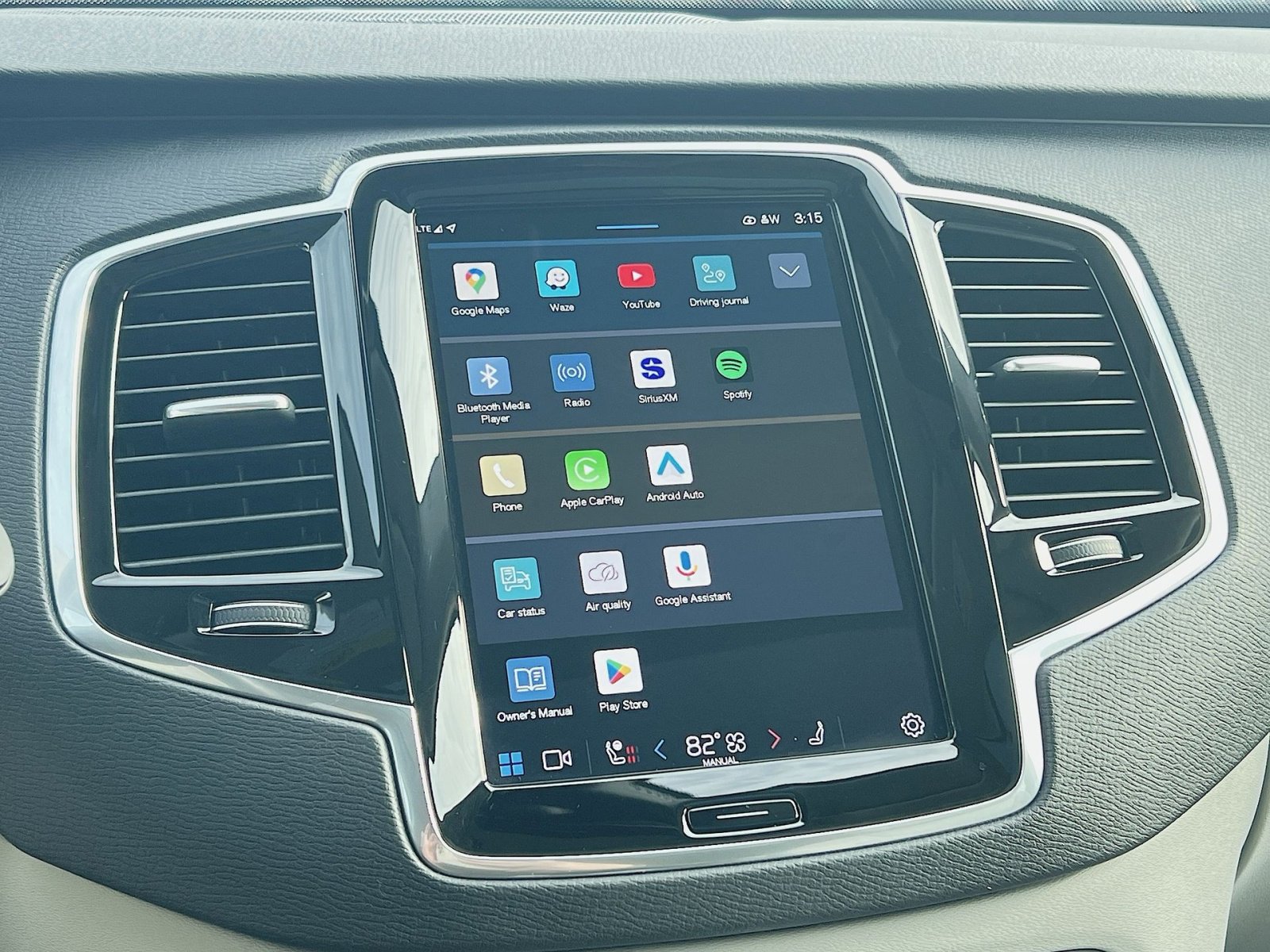 Certified 2023 Volvo XC90 B6 Plus w/ Protection Package Premier image 18