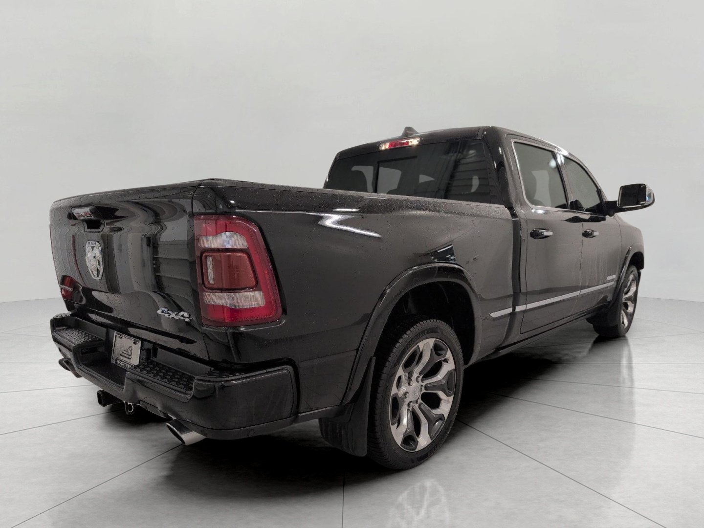 Used 2021 RAM 1500 Limited AWD/4WD image 19