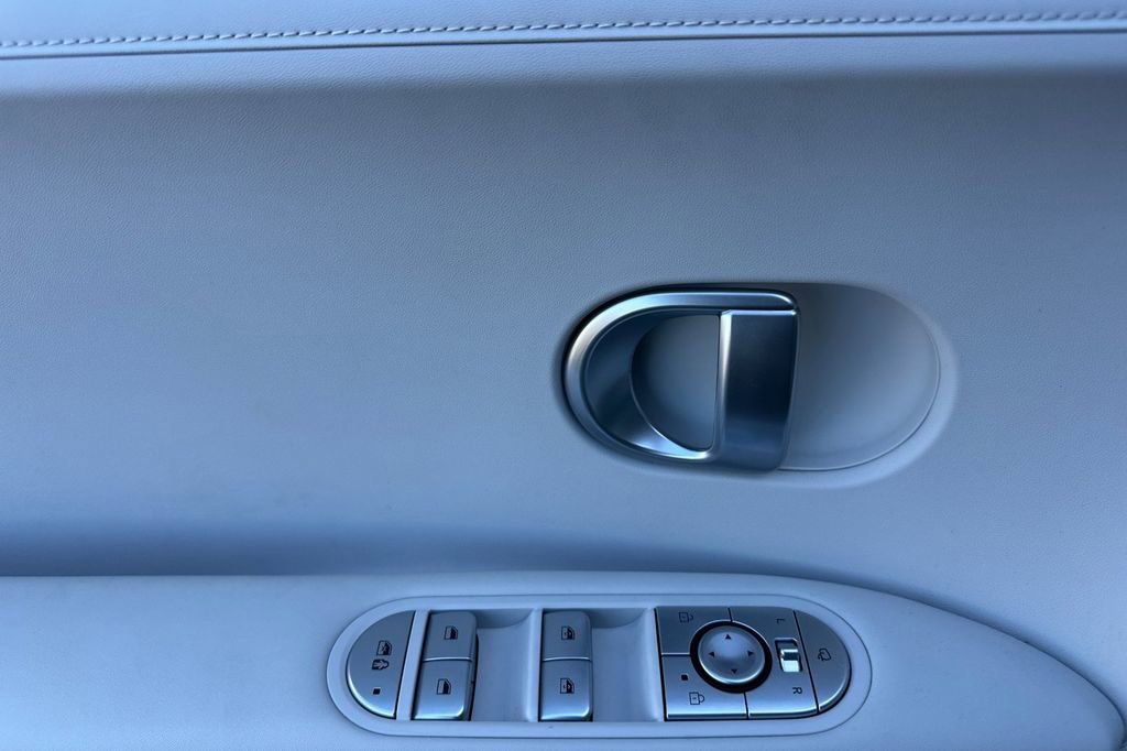 Used 2023 Hyundai Ioniq 5 SEL w/ Cargo Package image 8