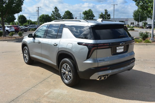 New 2026 Chevrolet Traverse LT w/ LPO, Floor Liner Package FWD image 8