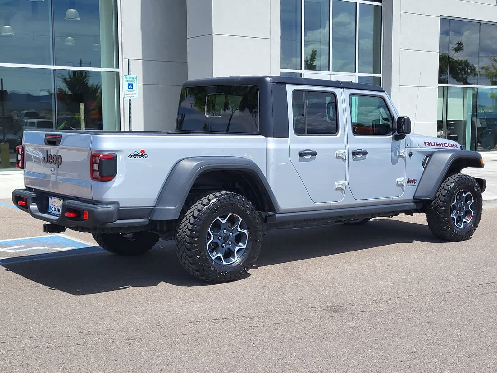 Used 2023 Jeep Gladiator Rubicon w/ LED Lighting Group AWD/4WD image 5