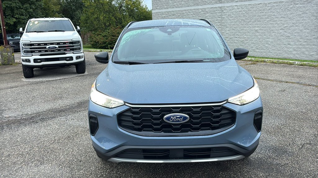 Used 2025 Ford Escape ST-Line w/ Tech Pack #1 AWD/4WD image 6