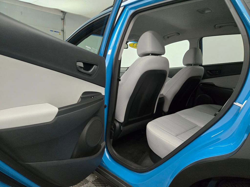 Used 2022 Hyundai Kona SEL image 32