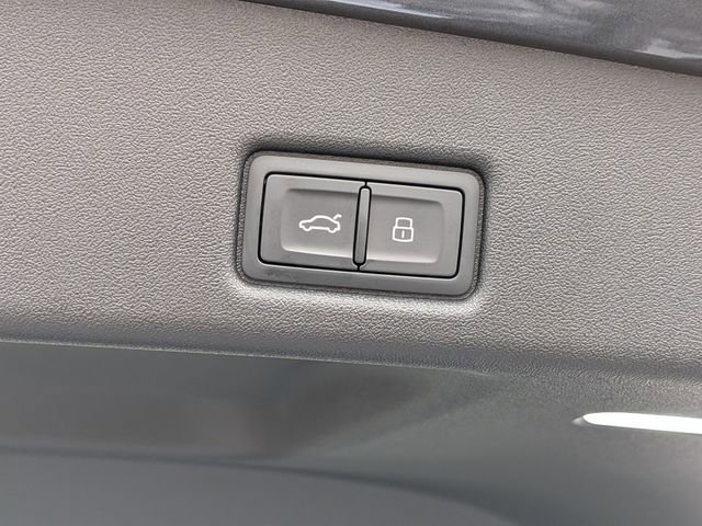 New 2026 Audi SQ5 Premium Plus AWD/4WD image 19