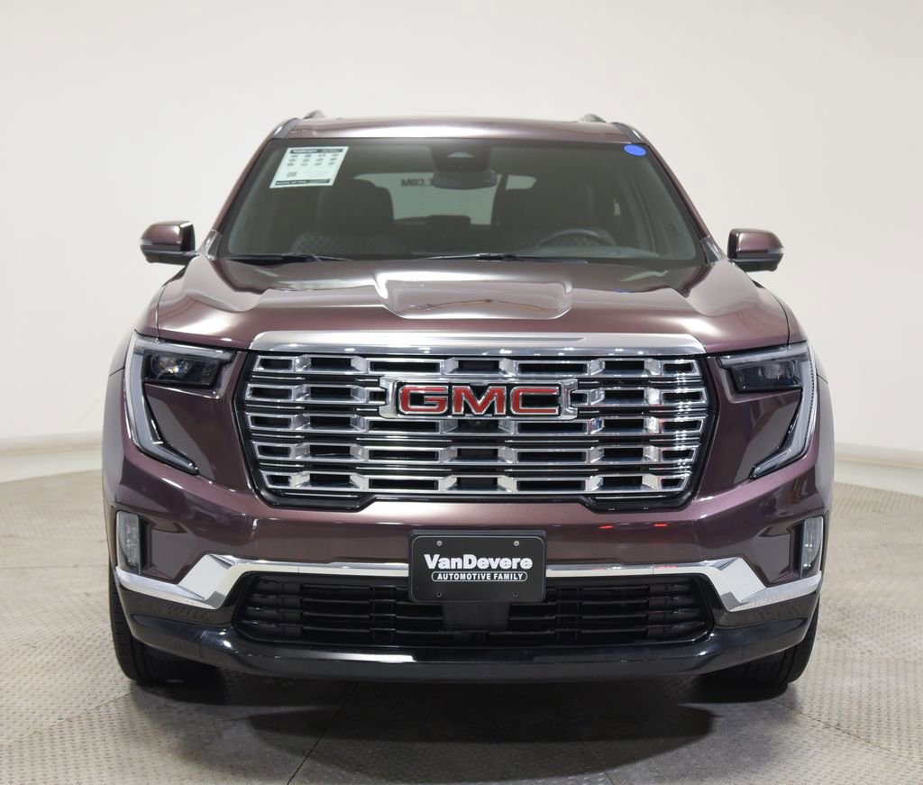 Used 2024 GMC Acadia Denali image 3