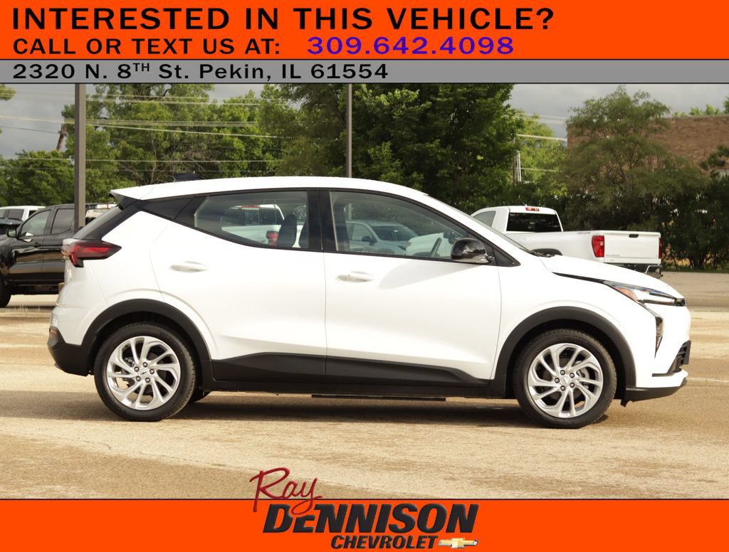 Used 2027 Chevrolet Bolt LT w/ Comfort Package FWD image 8