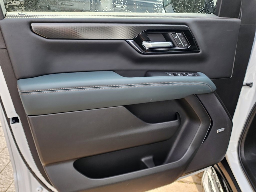 New 2026 GMC Yukon AT4 image 12