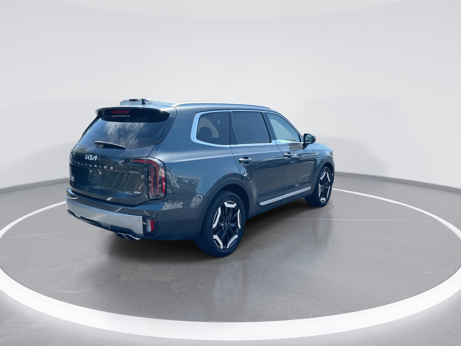 Used 2023 Kia Telluride EX AWD/4WD image 9