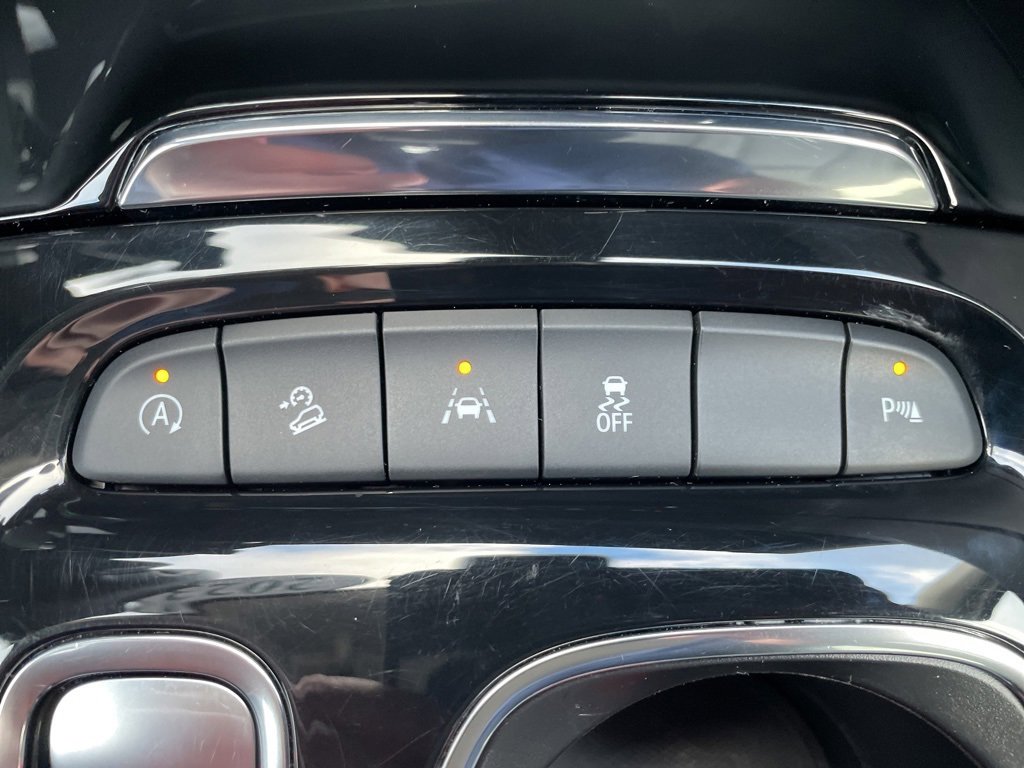 Used 2023 Buick Envision Essence image 24