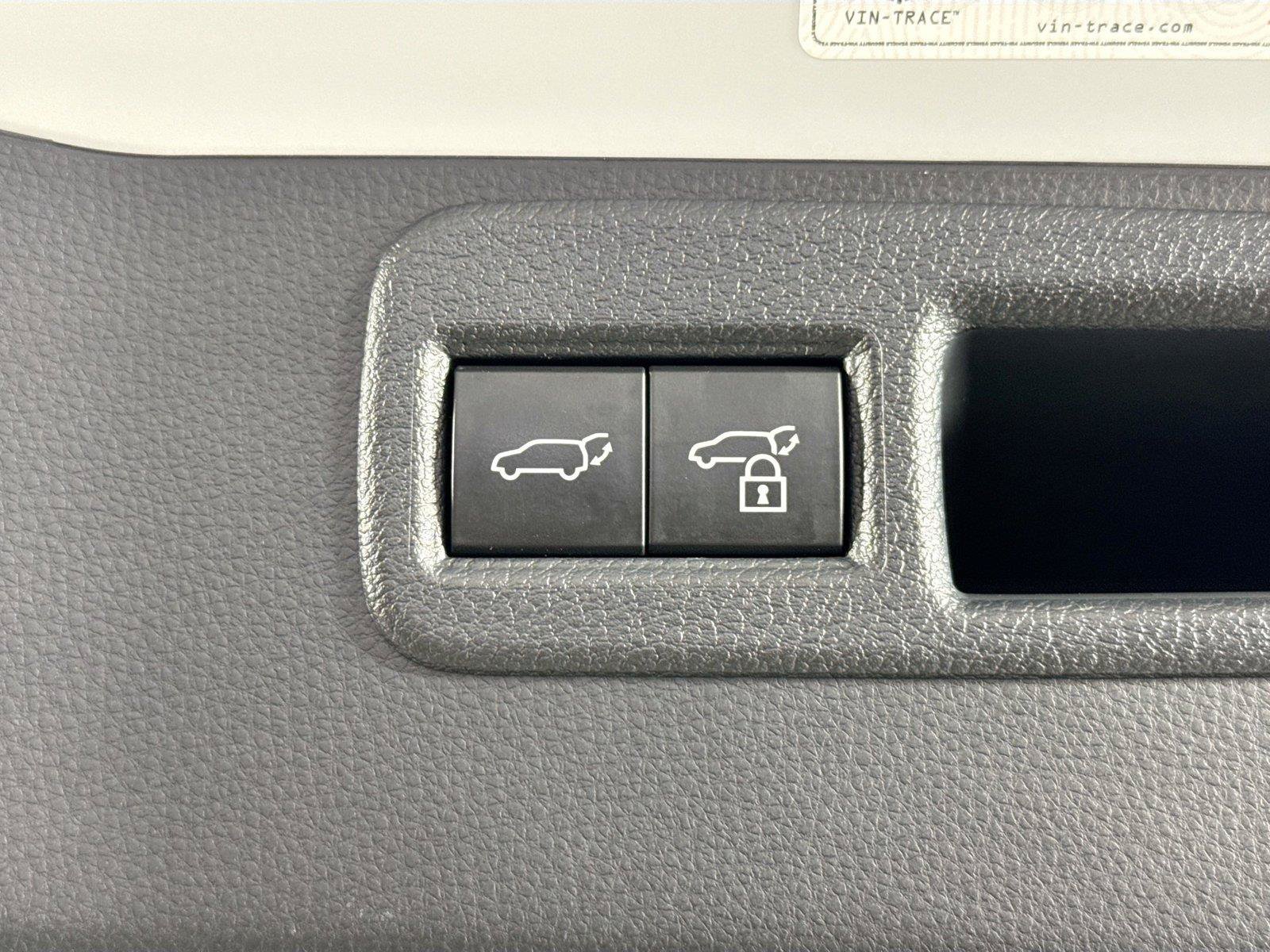 Certified 2023 Toyota Venza LE AWD/4WD image 38
