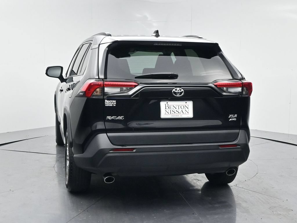 Used 2024 Toyota RAV4 XLE AWD/4WD image 19