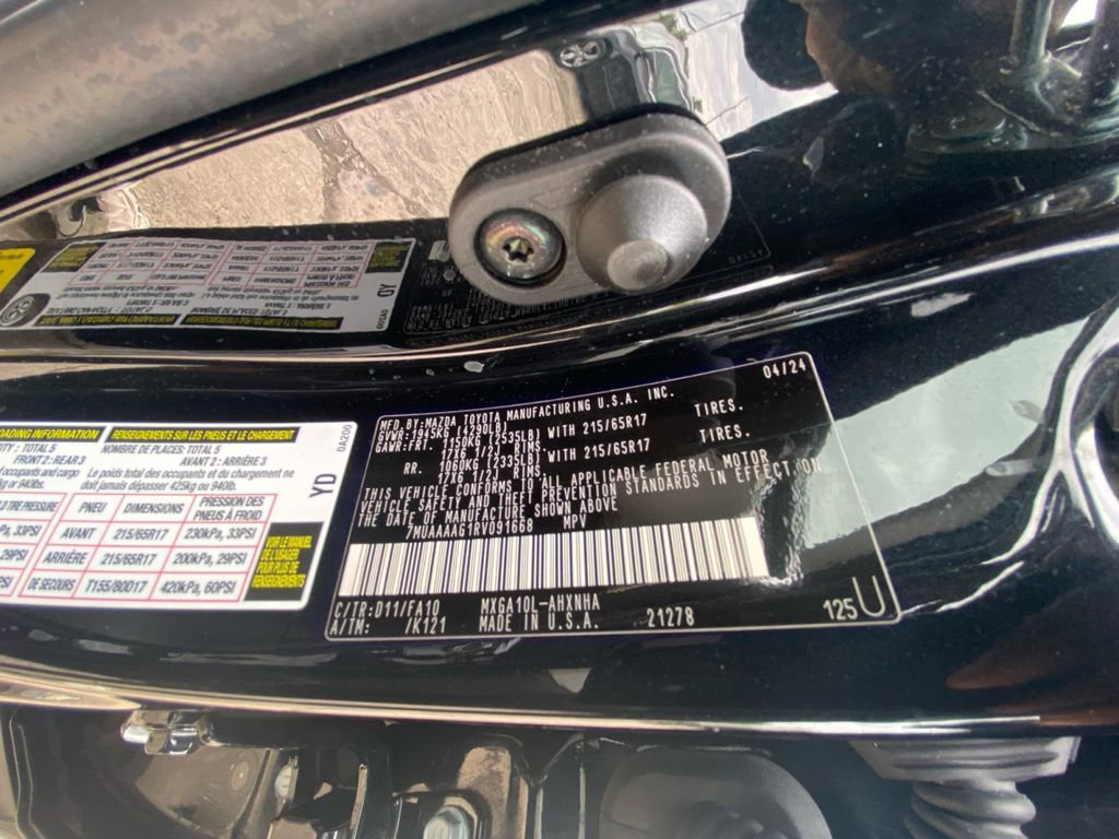 Used 2024 Toyota Corolla Cross L FWD image 27