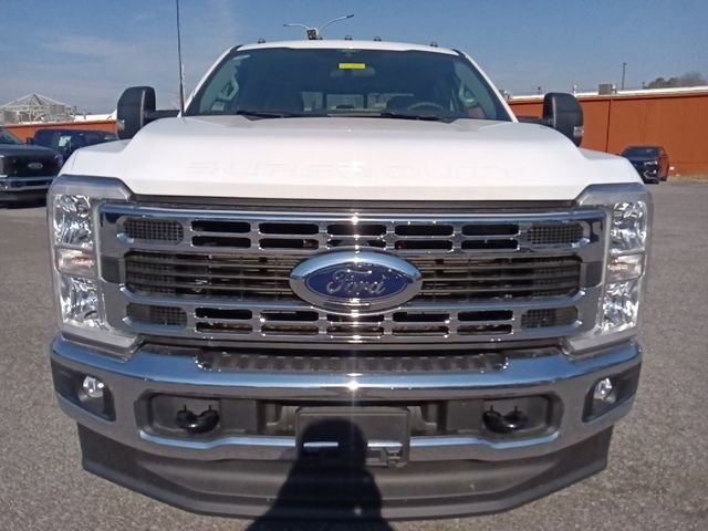 New 2026 Ford F350 XL w/ XL Chrome Package AWD/4WD image 9