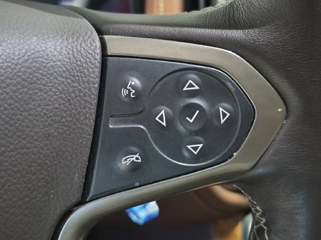 Used 2018 Chevrolet Silverado 1500 High Country AWD/4WD image 34