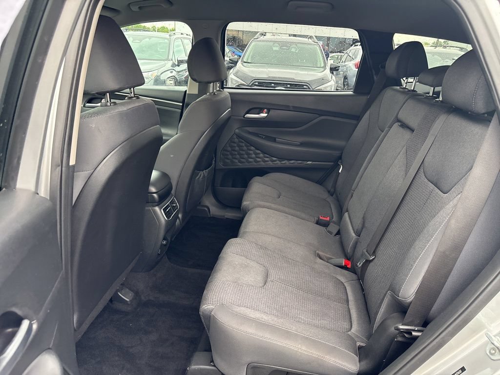 Used 2021 Hyundai Santa Fe SE FWD image 12