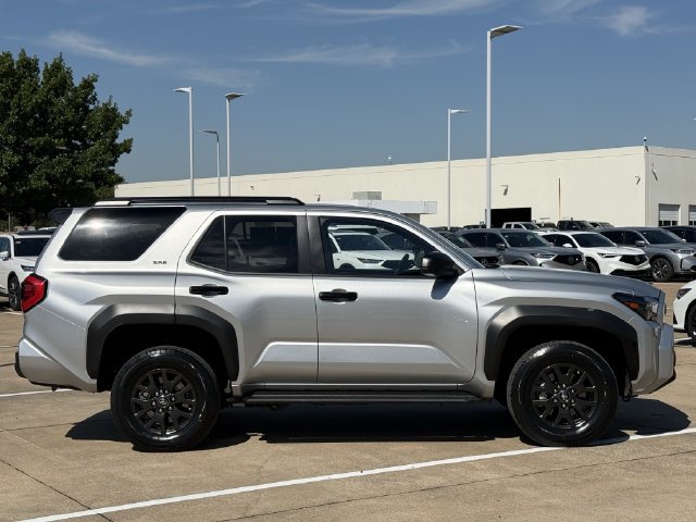 Used 2025 Toyota 4Runner SR5 AWD/4WD image 3