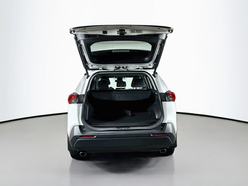 Used 2025 Toyota RAV4 XLE Premium FWD image 35