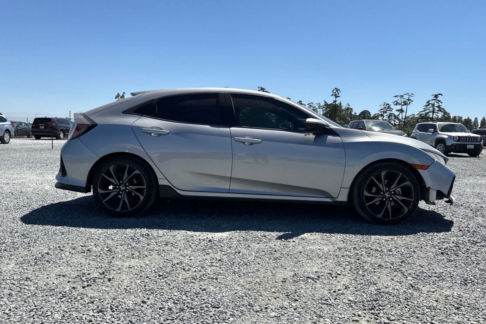Used 2017 Honda Civic Sport image 9