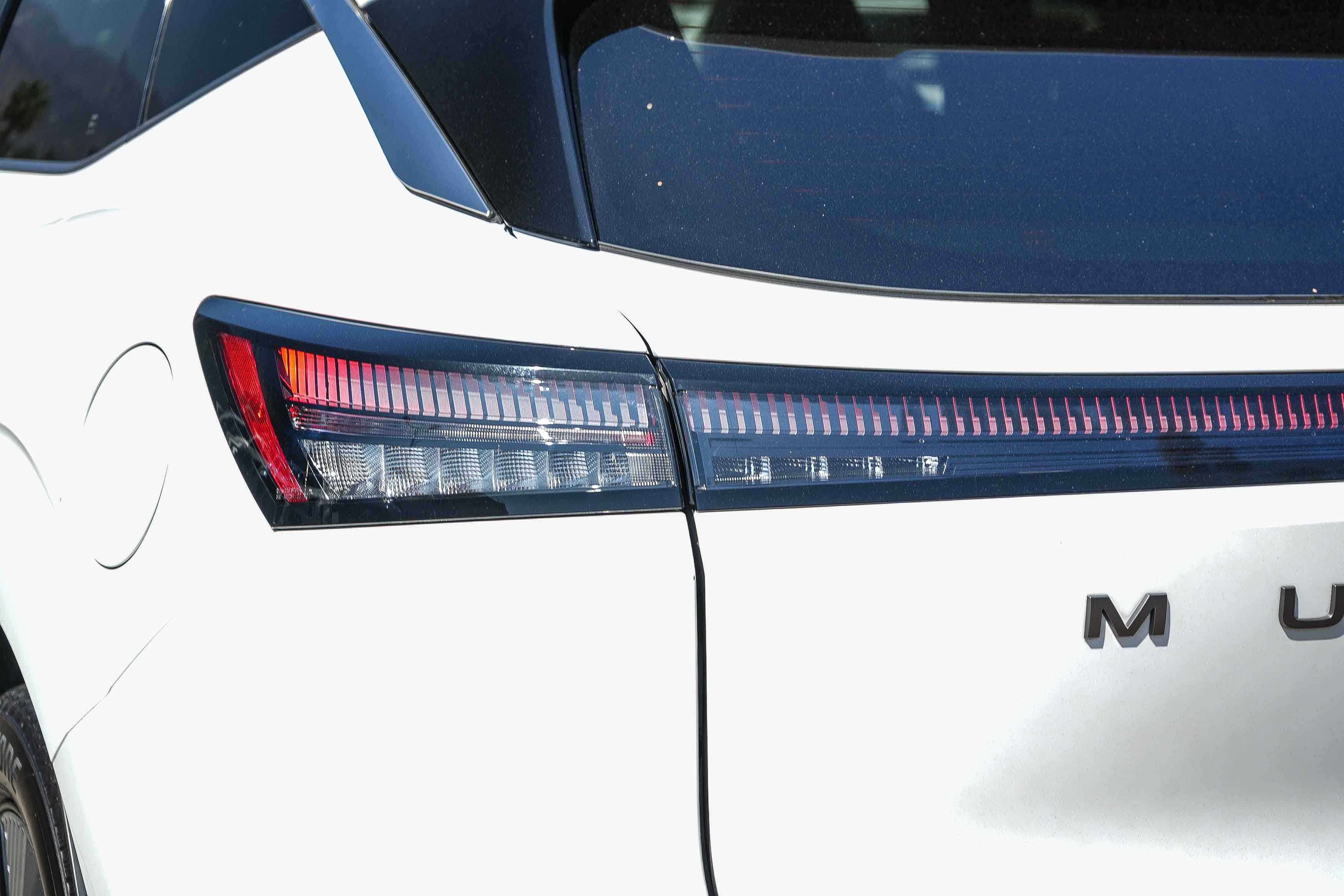 Used 2025 Nissan Murano SL w/ Cargo Package AWD/4WD image 9