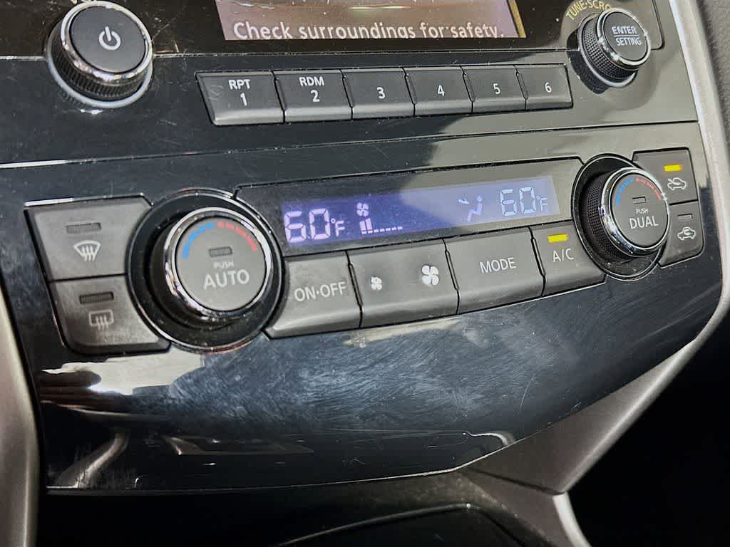 Used 2014 Nissan Altima 2.5 SV image 17