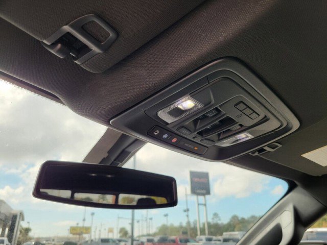 Used 2022 Chevrolet Silverado 2500 High Country w/ Z71 Off-Road Package image 21