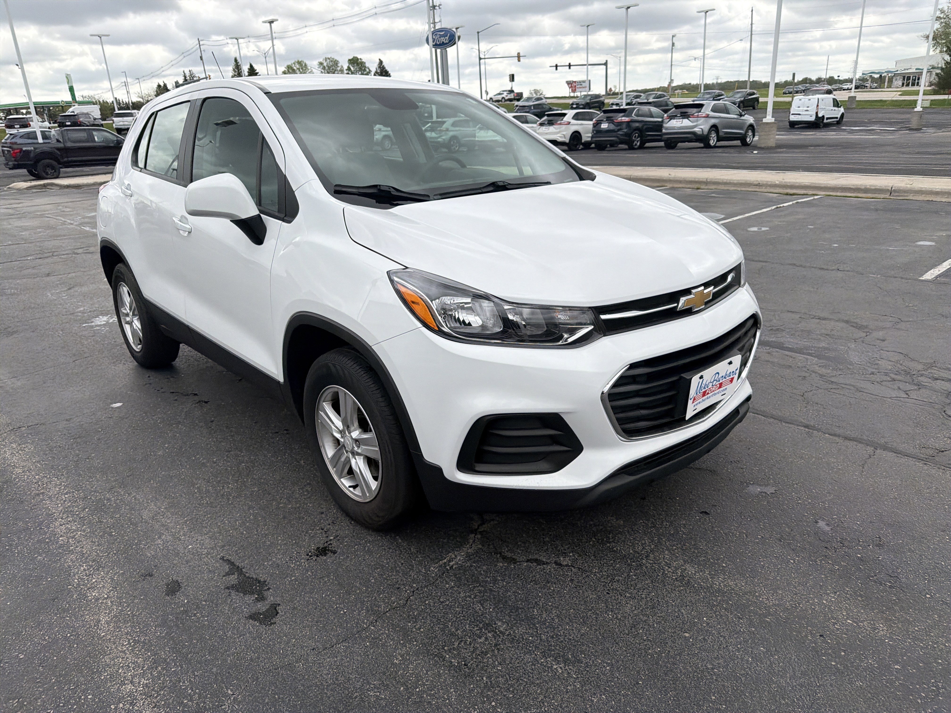 Used 2017 Chevrolet Trax LS AWD/4WD image 4
