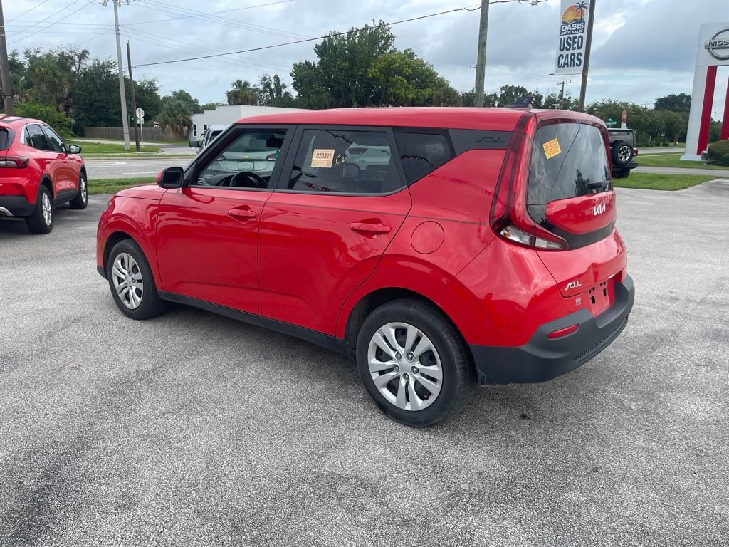 Used 2022 Kia Soul LX FWD image 5