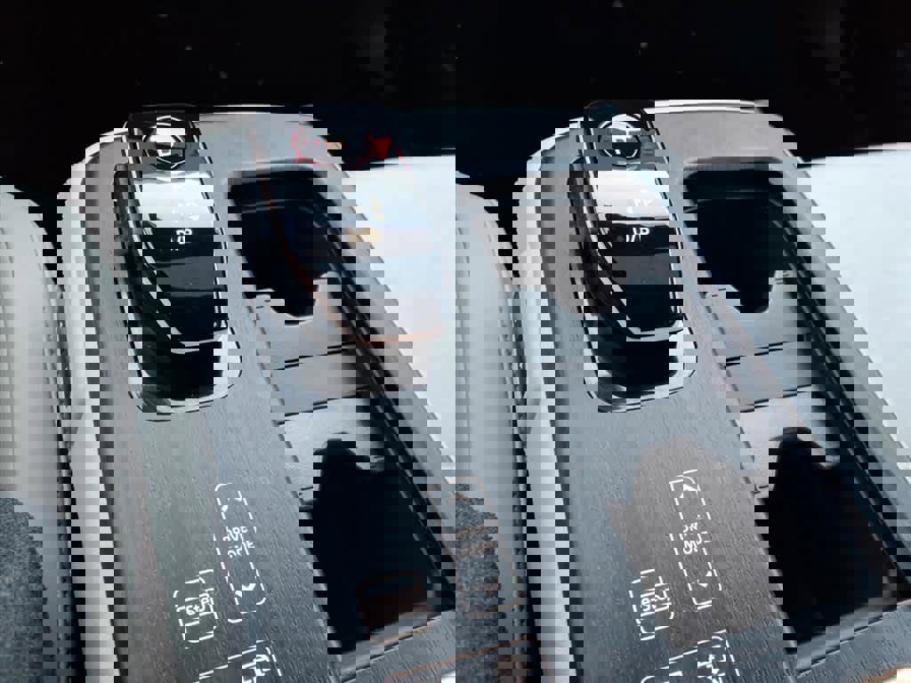 Certified 2023 Nissan Ariya FWD image 21