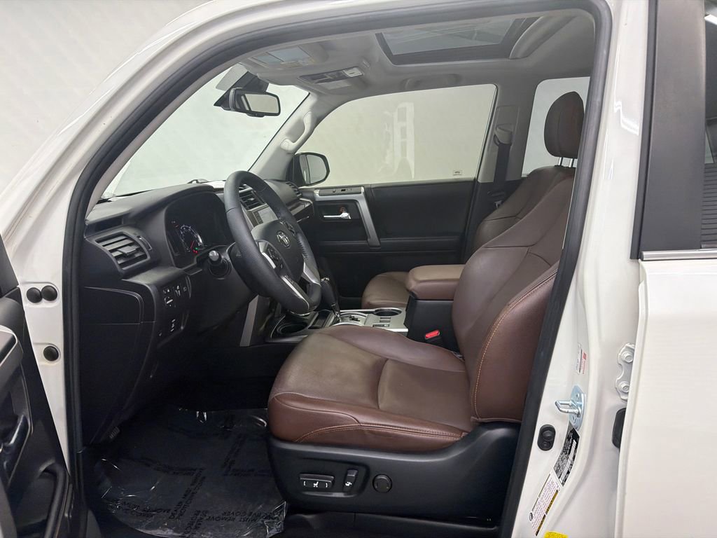 Used 2021 Toyota 4Runner Limited AWD/4WD image 9