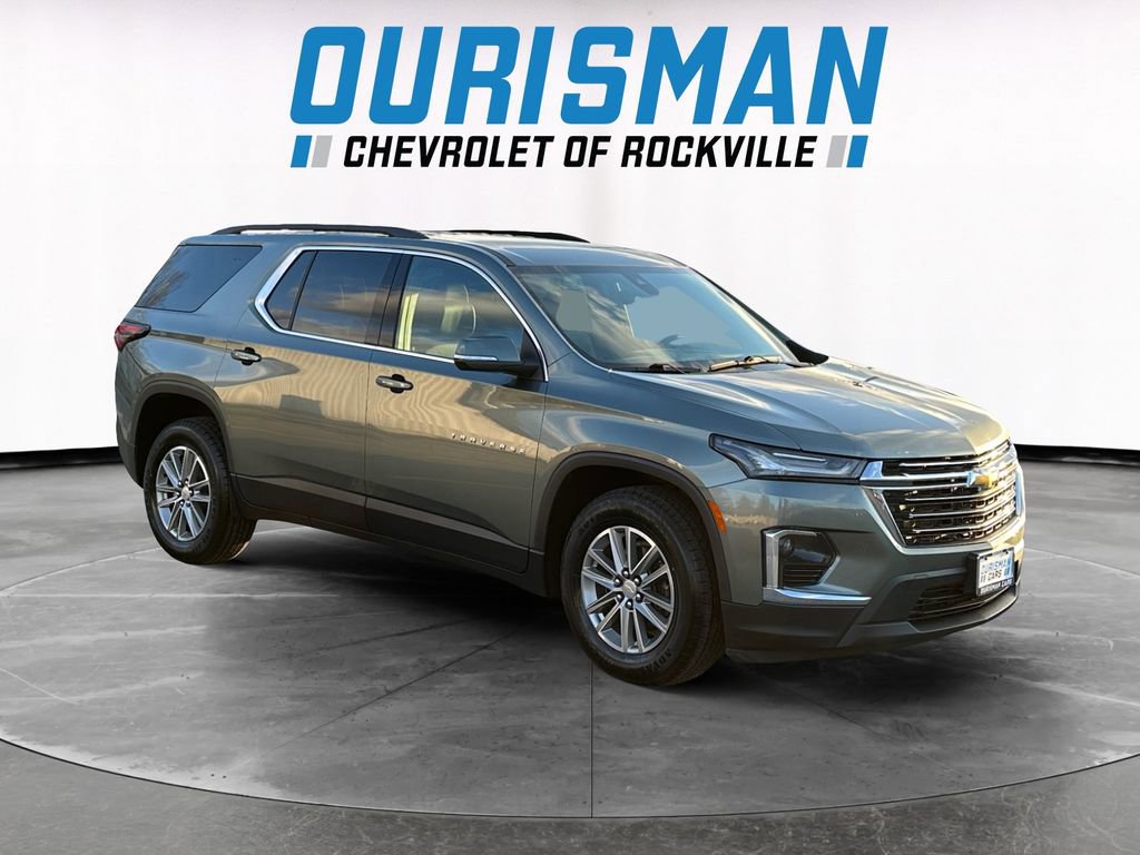 Used 2023 Chevrolet Traverse LT image 1