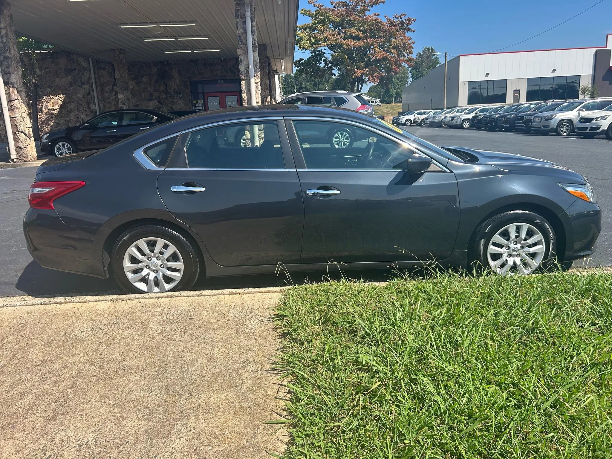 Used 2018 Nissan Altima 2.5 S w/ S Convenience Package image 8