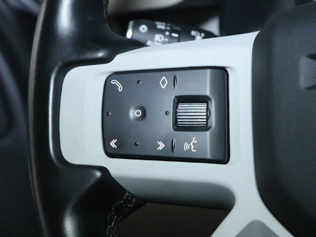 Used 2023 Land Rover Defender 110 SE image 22