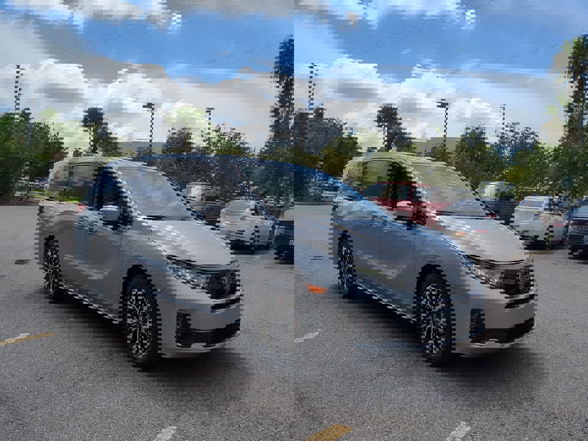 New 2026 Honda Odyssey Elite image 2