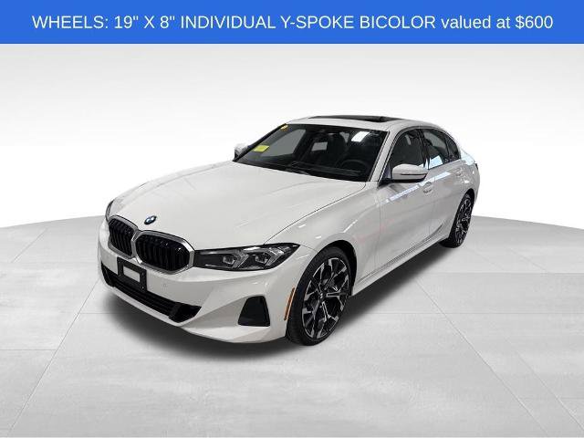Used 2025 BMW 330i xDrive Sedan w/ Premium Package image 4