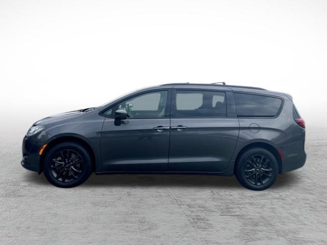 Used 2020 Chrysler Pacifica Touring-L w/ Advanced Safetytec Group AWD/4WD image 8