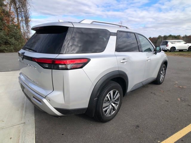 Used 2022 Nissan Pathfinder SL image 6