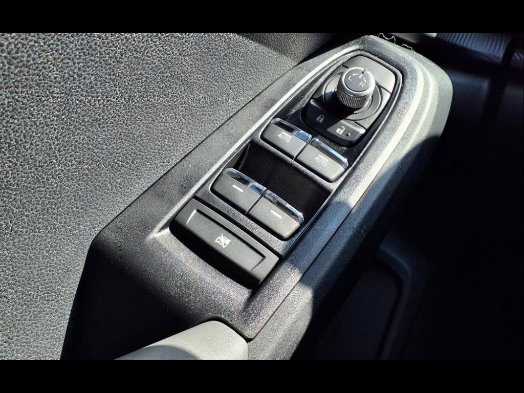 New 2025 Subaru Outback Premium image 7