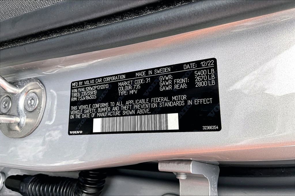 Certified 2023 Volvo XC60 B5 Plus w/ Protection Package Premier image 18