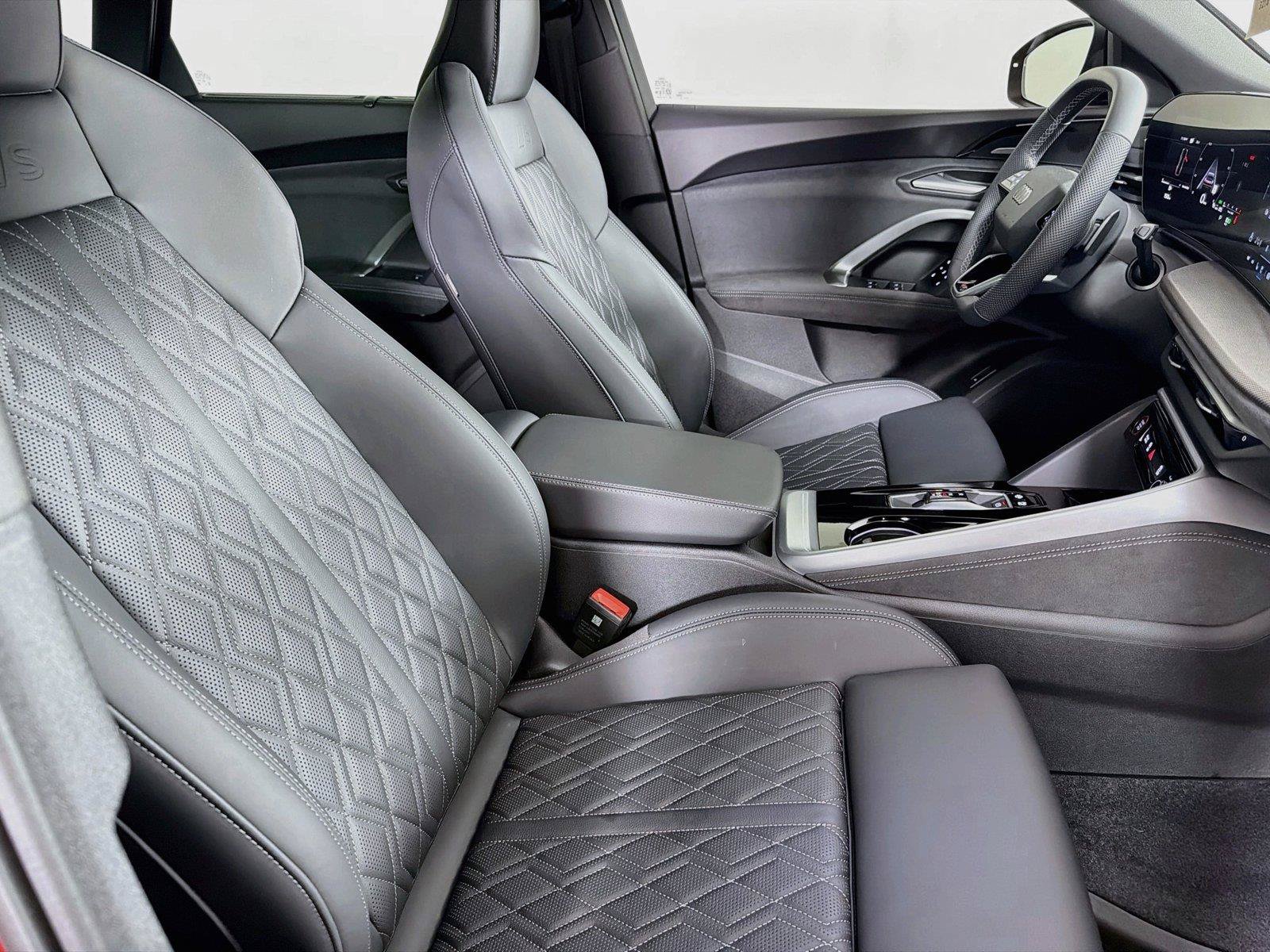 Used 2025 Audi SQ5 Premium Plus AWD/4WD image 26