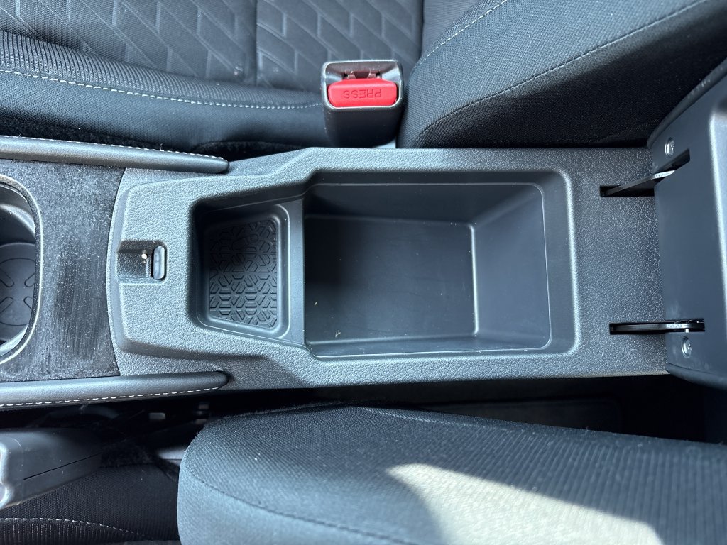 Used 2024 Nissan Kicks SV w/ Exterior Package FWD image 21