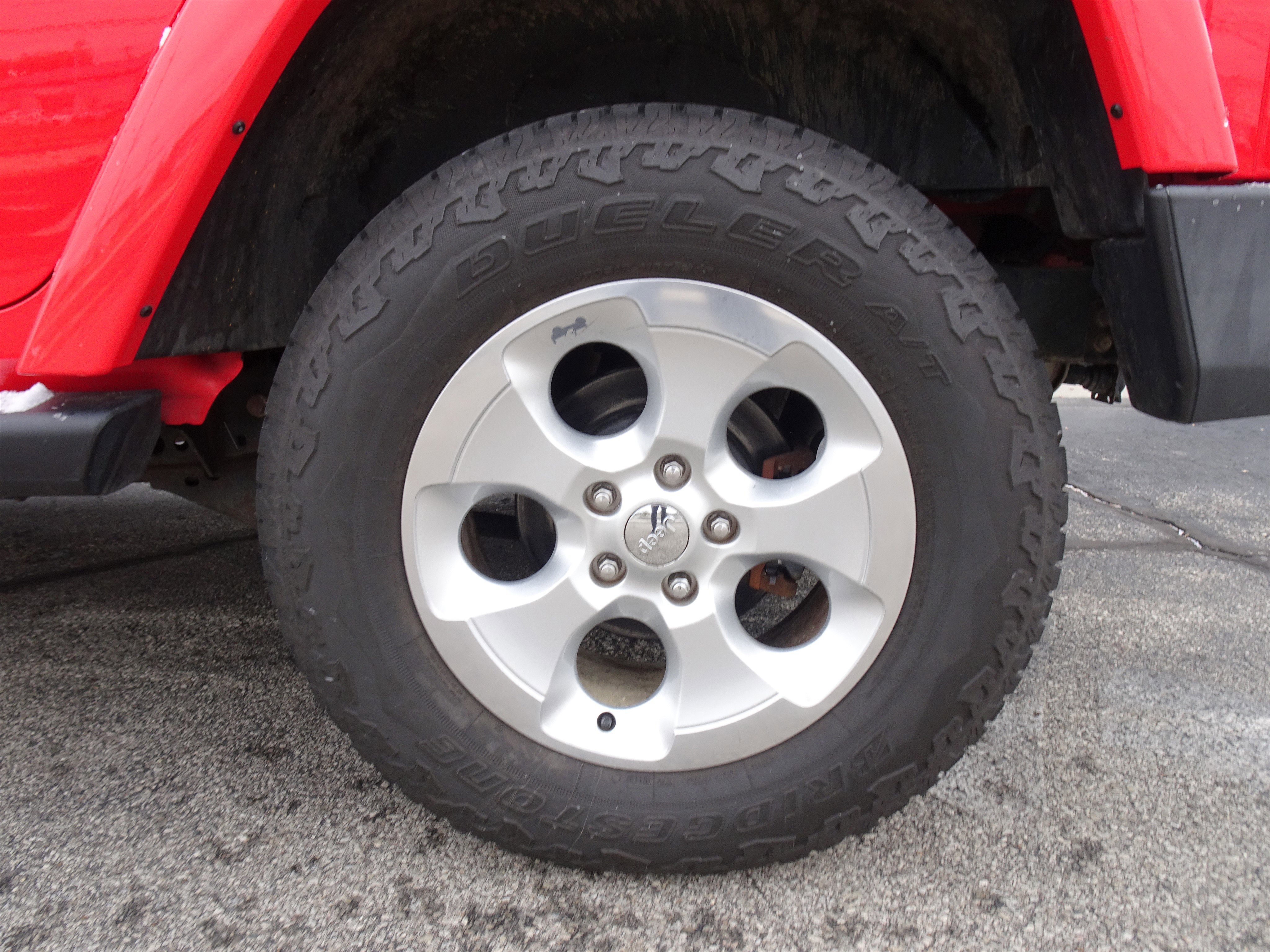 Used 2013 Jeep Wrangler Unlimited Sahara w/ Connectivity Group image 23