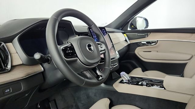 New 2026 Volvo XC90 B6 Ultra w/ Protection Package AWD/4WD image 12