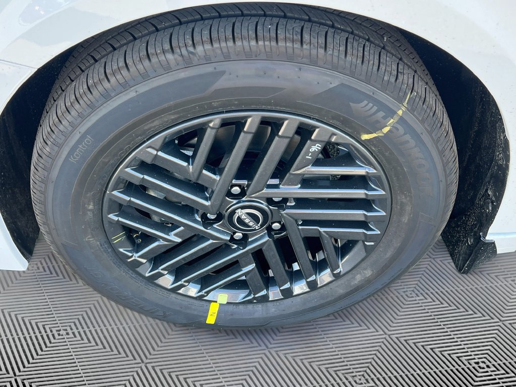 New 2027 Nissan Sentra SV FWD image 28