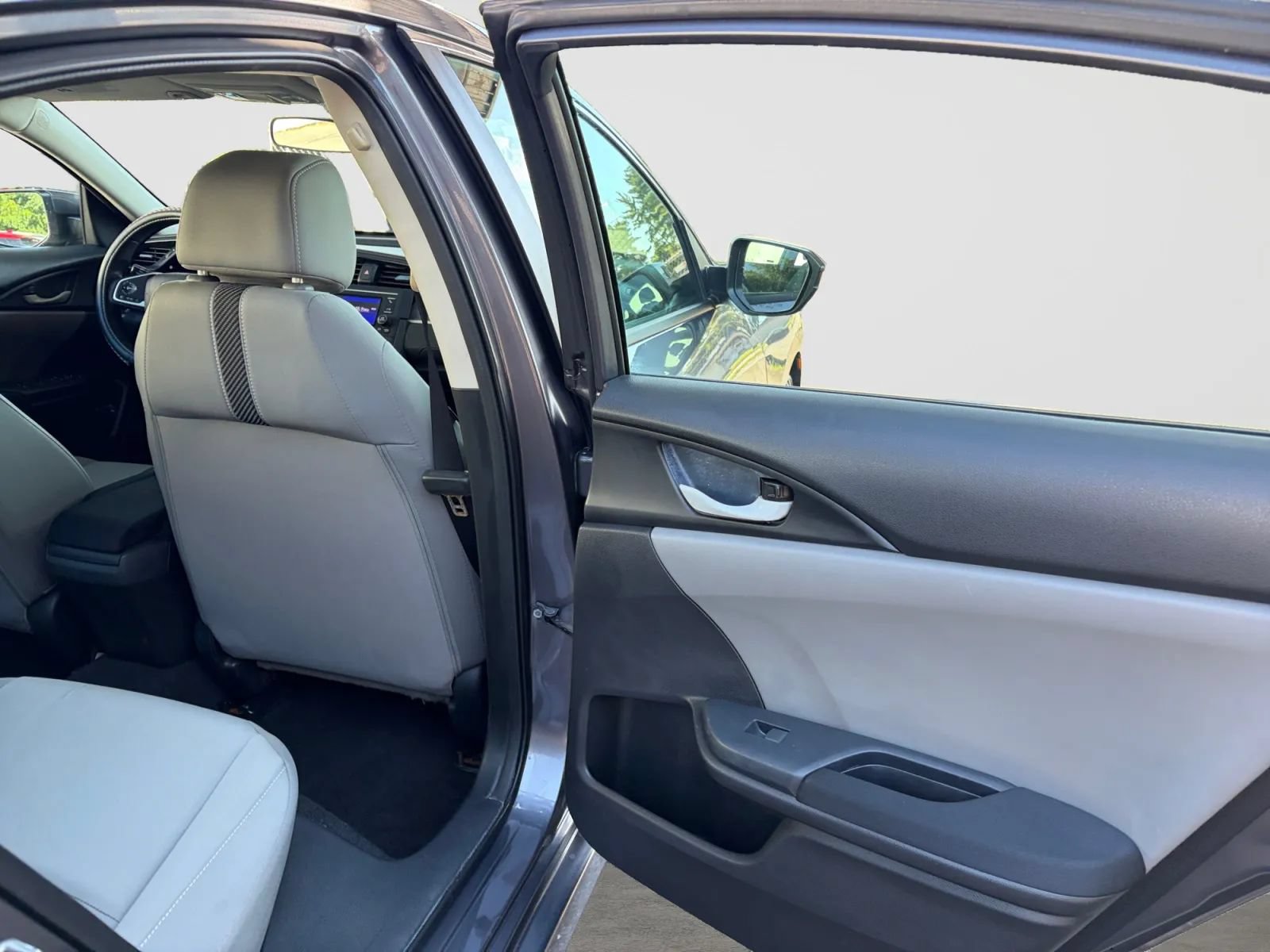 Used 2018 Honda Civic LX image 17