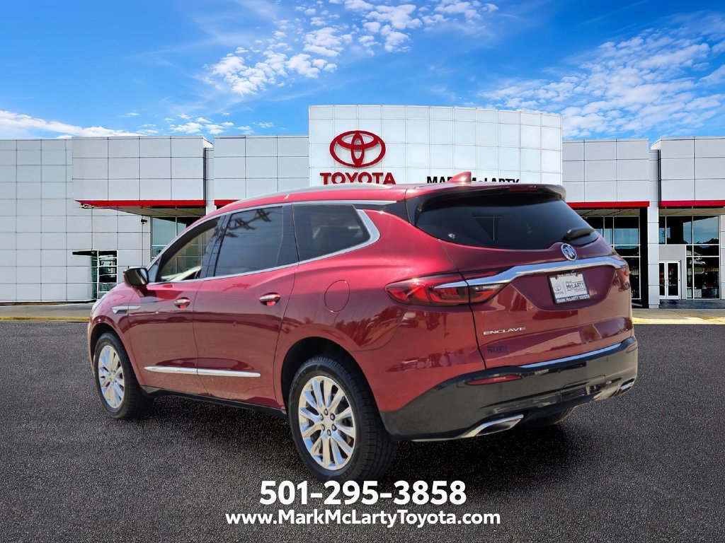 Used 2021 Buick Enclave Essence w/ Sound and Sites Package FWD image 3
