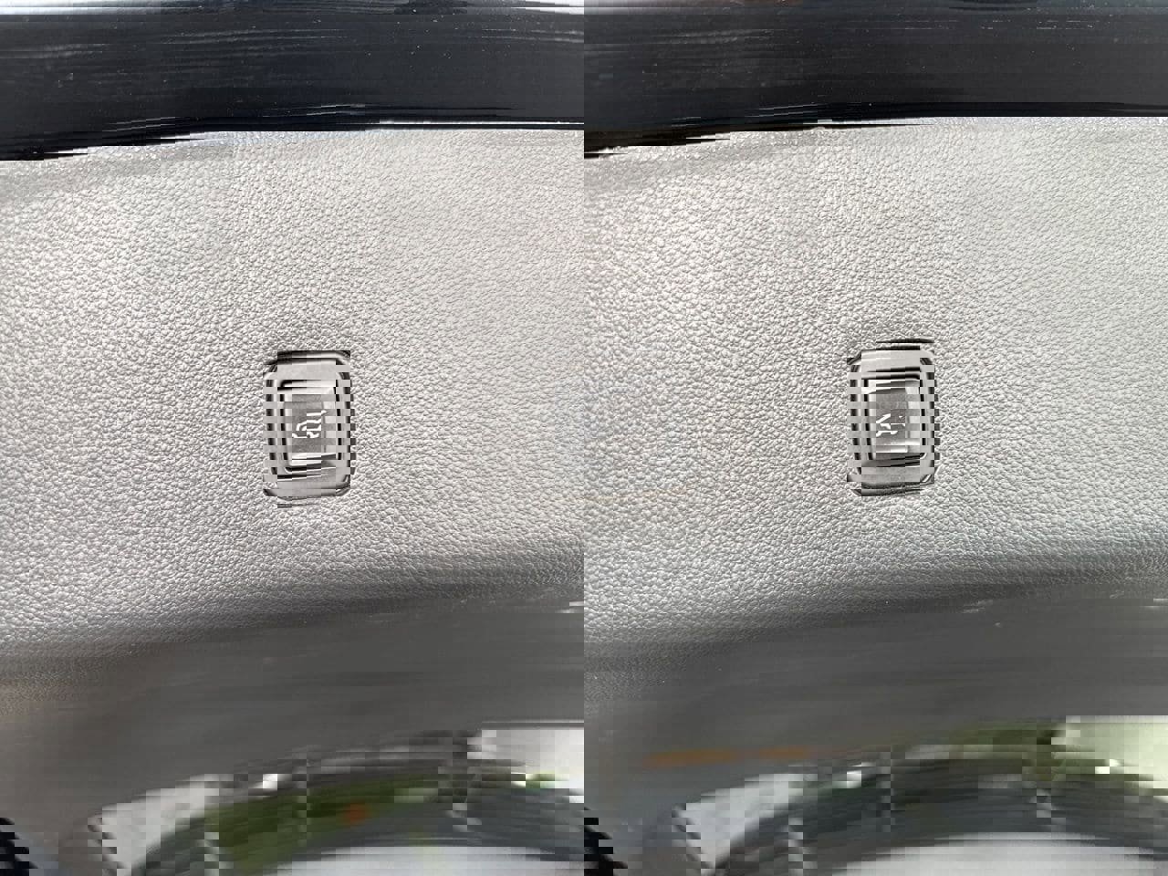 Used 2020 Chevrolet Traverse Premier image 12