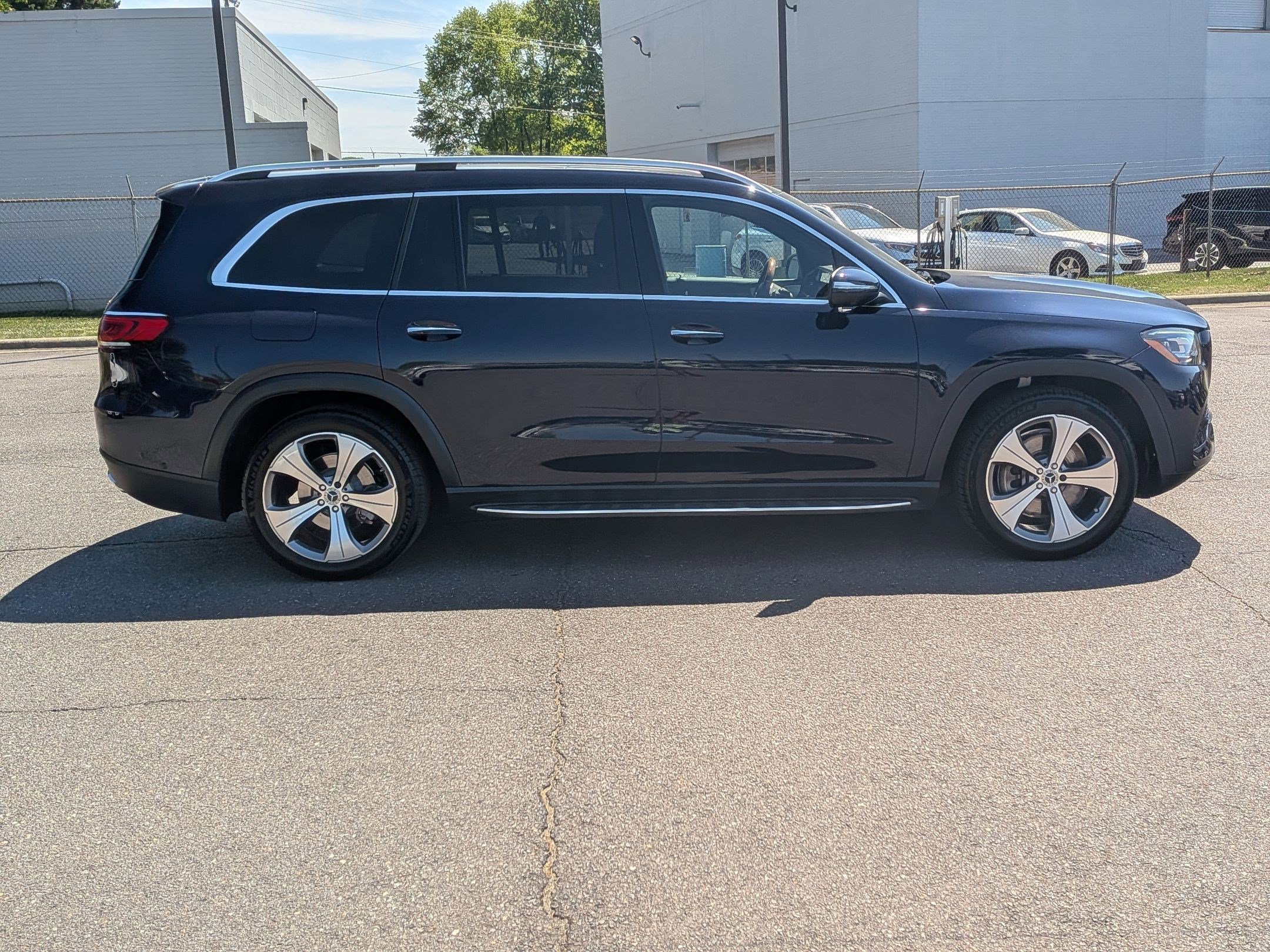 Certified 2022 Mercedes-Benz GLS 450 4MATIC image 2