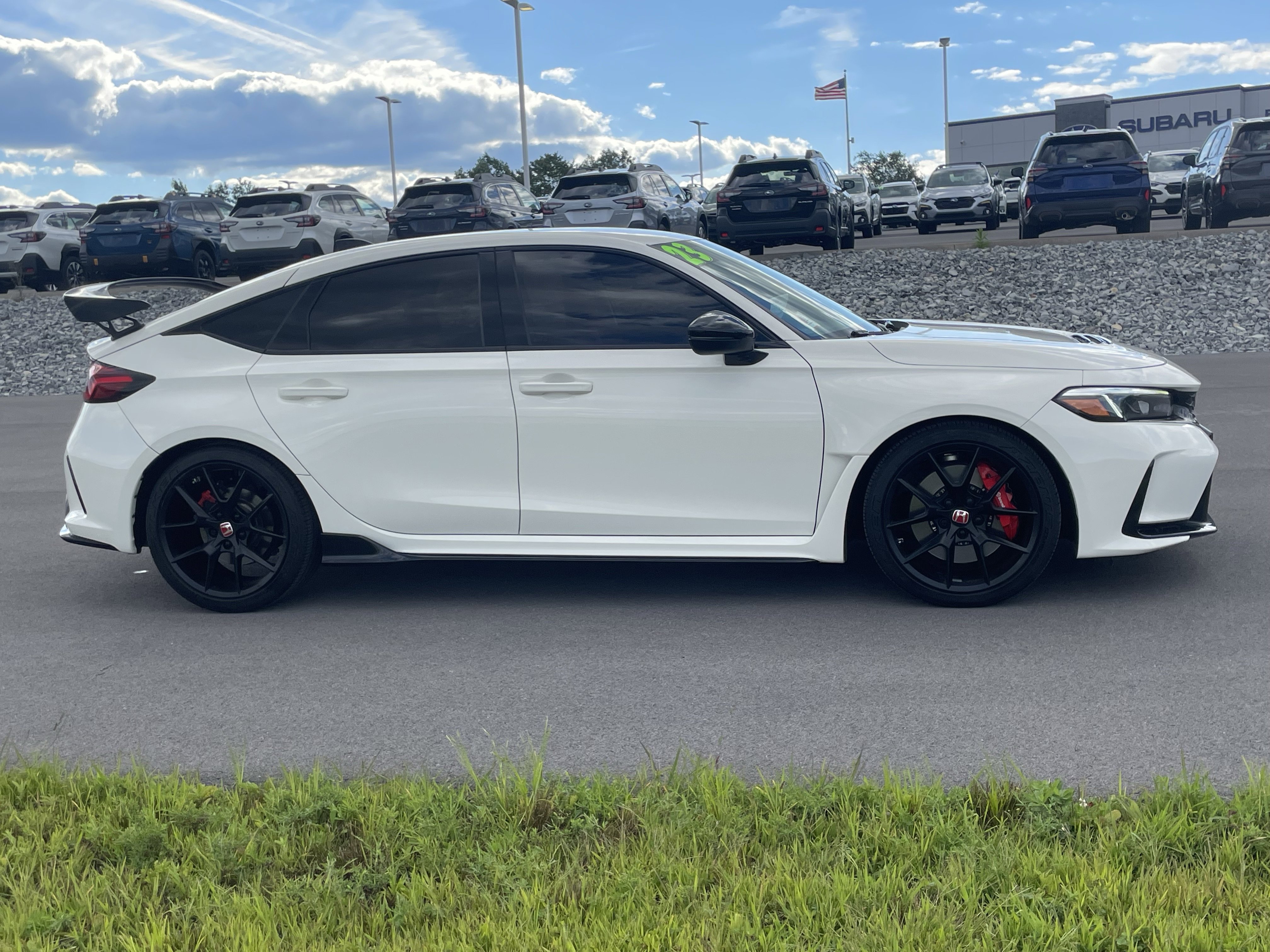 Used 2023 Honda Civic Type R image 2