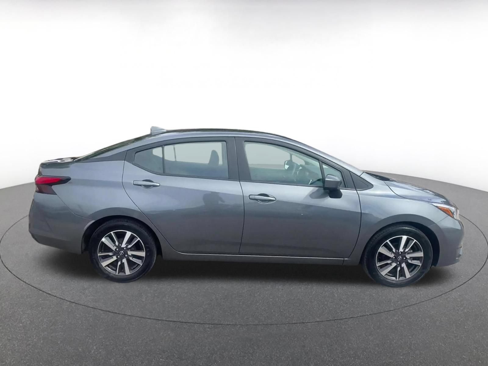 Used 2025 Nissan Versa SV FWD image 13