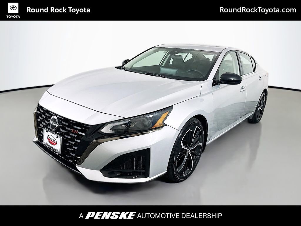 Used 2023 Nissan Altima 2.5 SR w/ SR Premium Package